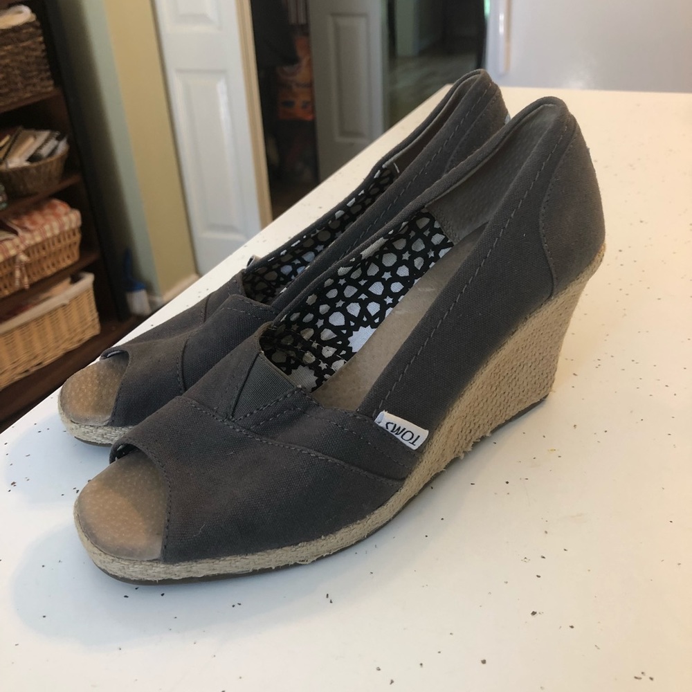 TOMS SANDALS